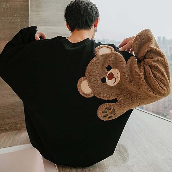 Mocolist_shop's tweet image. 一枚で視線を奪う 熊柄 長袖 ラウンドネック スウェット
商品番号：【37335】
詳細はこちら►
urlnb.com/hLZfkKH6
#一枚で視線を奪う
#熊柄
#長袖
#ラウンドネック
#スウェット