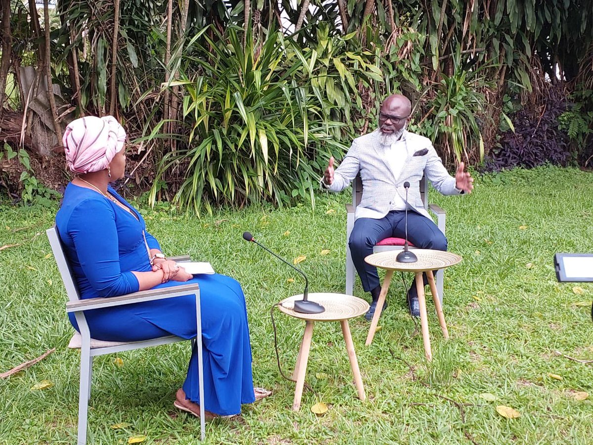 GraceShako1's tweet photo. Ma dernière émission de l’année ☺️

Nous avons eu le plaisir de recevoir le prophète Francis Ngawala sur notre plateau de Medias Business television… merci de suivre l’intégralité sur ce lien YouTube : https://t.co/lVVR1KQCu2 https://t.co/PdQ8p9elIM