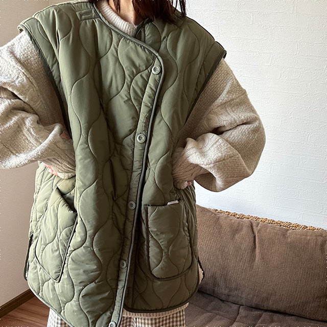 isnt_she_'s tweet photo. よく見るとフロントがアシンメトリー👀
お気に入り確定です

4wayキルティングジャケット
➡️https://t.co/6kWttPtEsZ

#イズシー #isntshe #キルティングジャケット #アウター https://t.co/zdkOp6VaX0