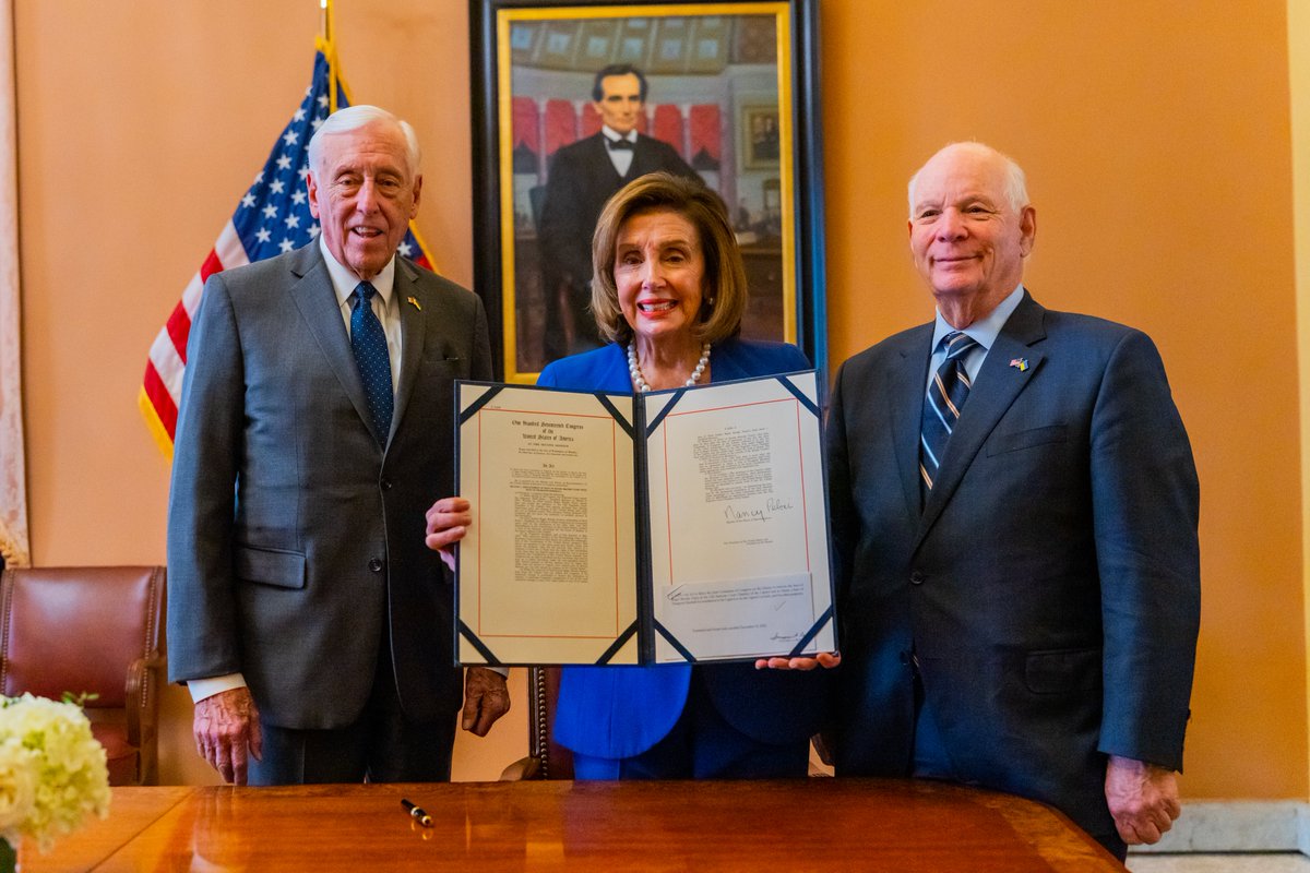 RepStenyHoyer's tweet photo. I joined two great Marylanders today, @SpeakerPelosi & @SenatorCardin, to sign legislation that would #RemoveHate from the halls of Congress. I was proud to bring this bill to the Floor to ensure our Capitol reflects the best of America. https://t.co/veMM4qM0wf