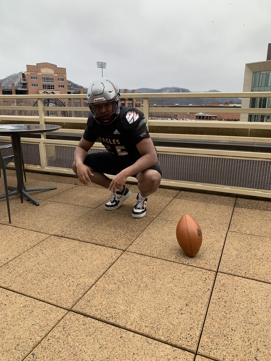 Committed <a href="/CoachCollicott/">Mitch Collicott</a> @UWLCoachJanus <a href="/AndrewMcGlenn/">Andrew McGlenn</a> <a href="/UWLEagleFB/">UW-La Crosse Football</a>