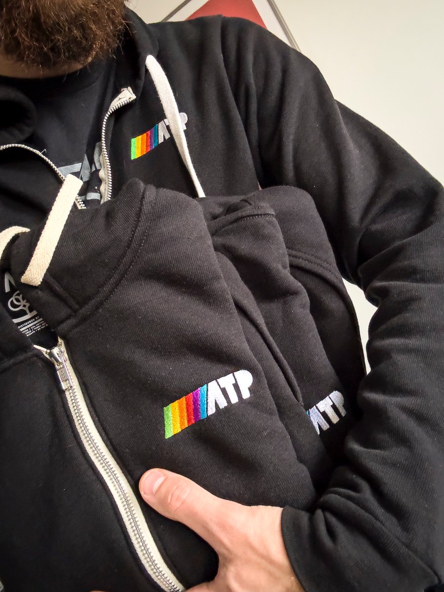 Oliver S tweet media