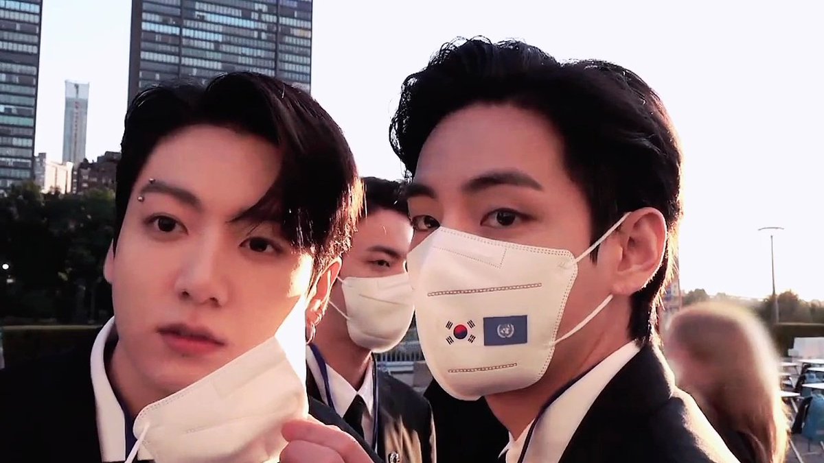 realvkk's tweet image. fuck everyone and everything. i fucking miss my taekook