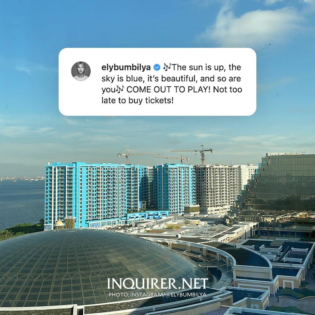 inquirerdotnet's tweet photo. 'NOT TOO LATE TO BUY TICKETS!' 🎶

LOOK: Ely Buendia encourages fans to buy tickets for tonight's Eraserheads reunion concert, "Huling El Bimbo." | 📷: Ely Buendia https://t.co/w3e4WmSWXh