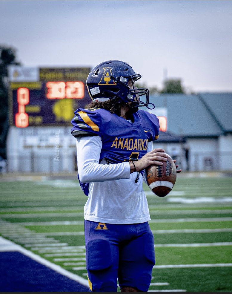 after a great conversation with <a href="/CoachCutshaw/">Roy Cutshaw Jr</a> im blessed to receive a scholarship offer from Culver-Stockton College💙🤍

<a href="/Daradondo/">Fat Dudes Dondo</a> <a href="/ColinWatford/">Colin Watford</a> @mattheadley10 <a href="/BaHeadley/">Ray Headley</a>