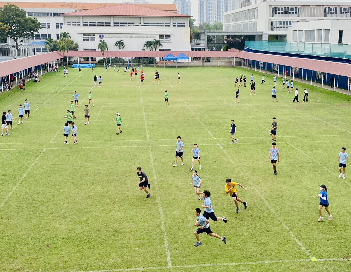 What a way to finish off the <a href="/ssischool/">SSIS</a> semester and our Sport Ed Touch Rugby unit! 32 teams, 8 fields, 200+ students all engaged in “Rugby Fest!!” #physed #wearessis <a href="/PELeathwood/">Alison</a>