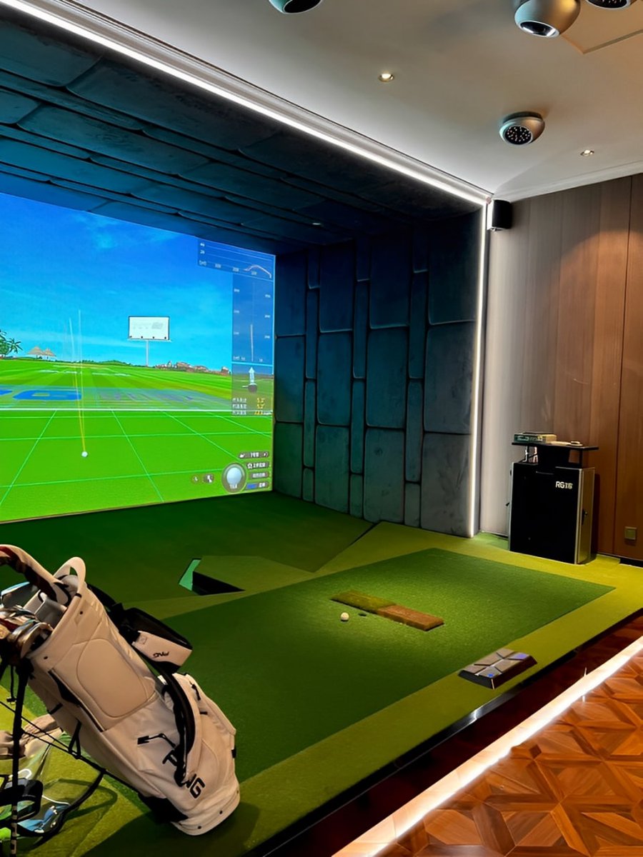 abcgora's tweet photo. I haven't practiced golf for a long time, looking for the feeling, haha😃😃😃 https://t.co/BGXSRU0Amp