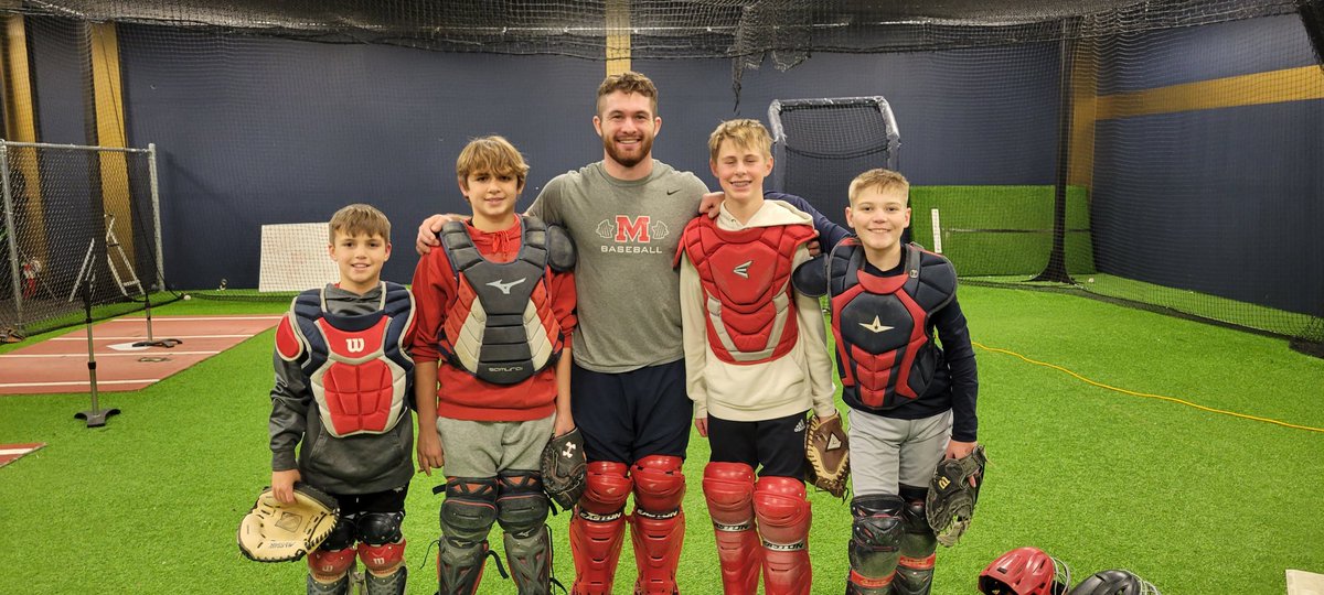 DubCoNationals's tweet photo. Some DC Nationals catchers working with @OleMissBSB
finest. Thanks @Calvin_Harris33
The boys loved it. https://t.co/kujKOPjYVO