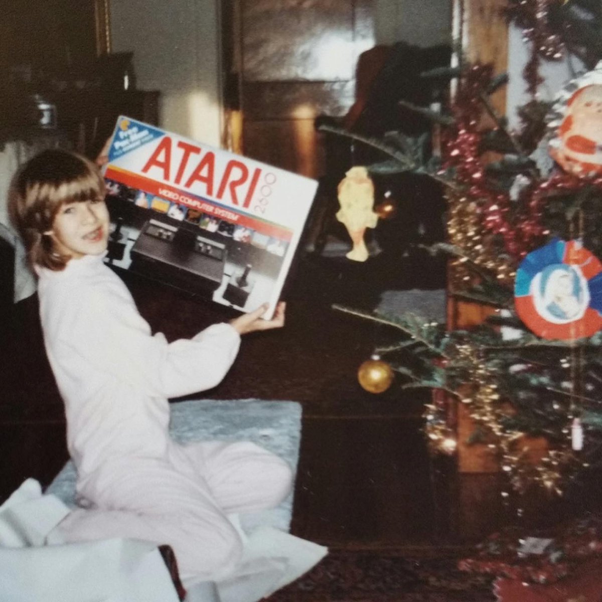 80sThen80sNow's tweet photo. Who Remembers Their First Atari?
#Atari https://t.co/XS1FfrEklx