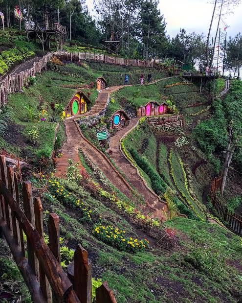 Infowisata_202's tweet photo. 4 Wahana Coban Rais Terbaru 2022, Harga Tiket Masuk Dan Tips Berkunjung!
Dapatkan informasi selanjutnya hanya di web kami https://t.co/SV10ISRAXx
#wisataindonesia #infowisataonline #izigo #iwon #wisatajawatimur #wisatakotabatu #pesonaalamindonesia #banggapunyaindonesia https://t.co/wiwrF4R1MO