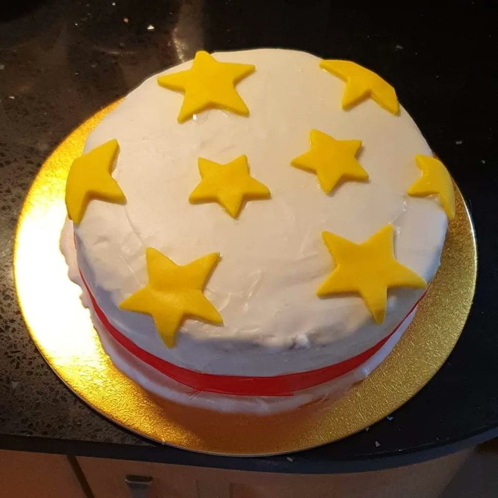 DanniIreland285's tweet photo. Christmas cakes all ready! 🎅☃️🎄 https://t.co/SL1OLgglp8