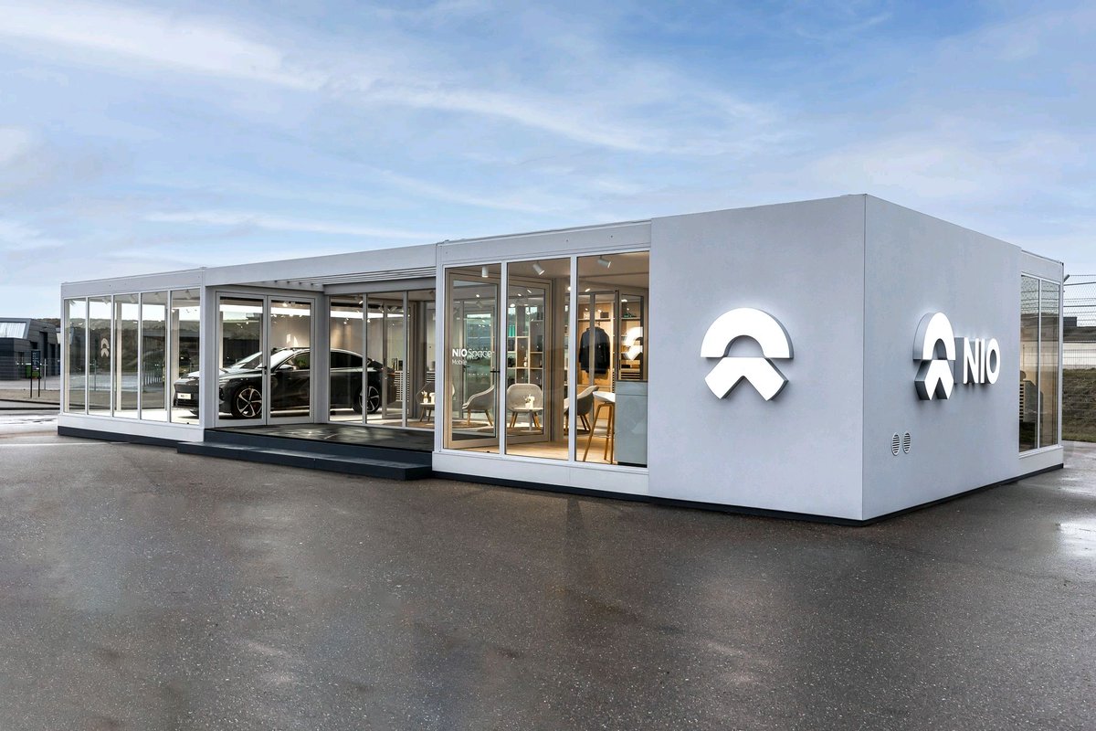 Nionlclub's tweet photo. First NIO Space Mobile is open at the Zandvoort Circuit 🥳
#circuitzandvoort #zandvoort #et7 #niospace #nio #nionederland #nioglobal #nioet7 https://t.co/DnRitJmiog