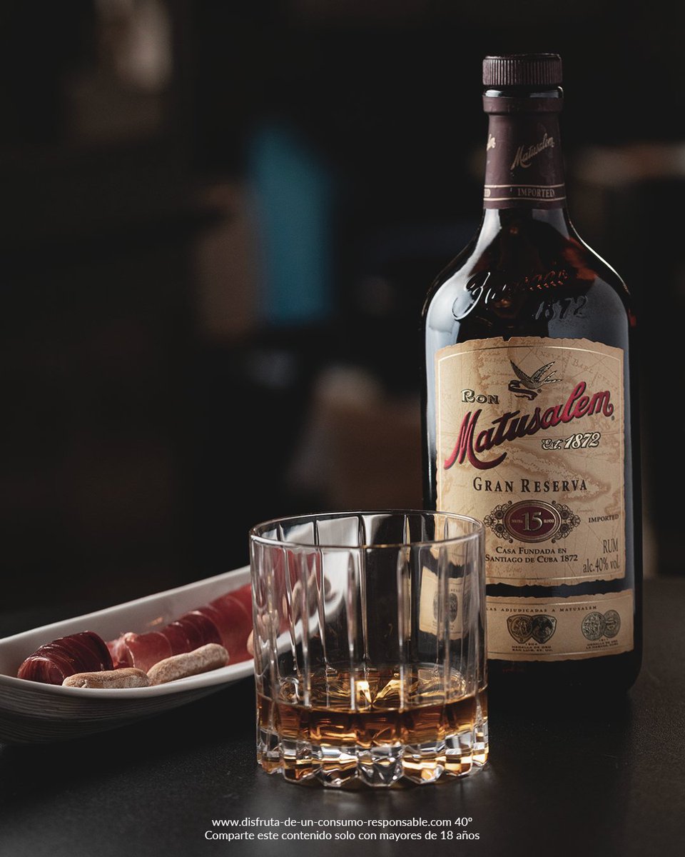 Matusalem (@ronmatusalem_) on Twitter photo Te invitamos a descubrir nuevas formas de disfrutar Ron Matusalem Gran Reserva 15: Acompáñalo con jamón 100% ibérico de bellota.
Según <a href="/foodpairing/">Foodpairing®</a>, el laboratorio belga de Food Intelligence, el resultado es una combinación sorprendente.
#RonMatusalem #gastronomy #FoodPairing Te invitamos a descubrir nuevas formas de disfrutar Ron Matusalem Gran Reserva 15: Acompáñalo con jamón 100% ibérico de bellota.
Según <a href="/foodpairing/">Foodpairing®</a>, el laboratorio belga de Food Intelligence, el resultado es una combinación sorprendente.
#RonMatusalem #gastronomy #FoodPairing