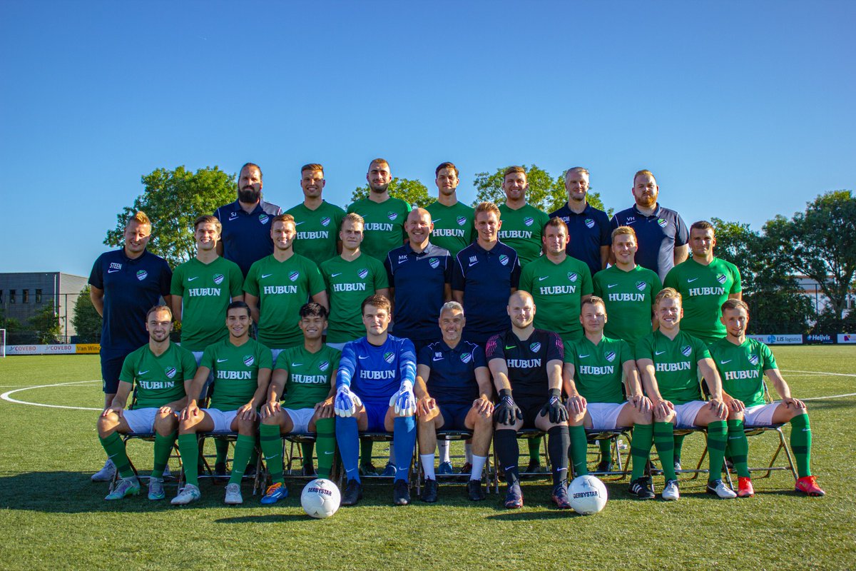 STAFNIEUWS🤝🏻| Drietal stafleden langer bij eerste elftal! Gefeliciteerd Martijn, Teo en Vincent! 💚

LEES MEER OVER DEZE TOPPERS👇🏻
vveemdijk.nl/drietal-stafle…

#vveemdijk #staf #nieuws #keeperstrainer #teammanager #materiaalman #voetbal #Diek #groen #verlenging #gefeliciteerd