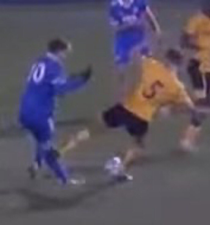 ANT_LCFC's tweet photo. Grim tackle hope Alves is ok. https://t.co/mNkzlB3QFc