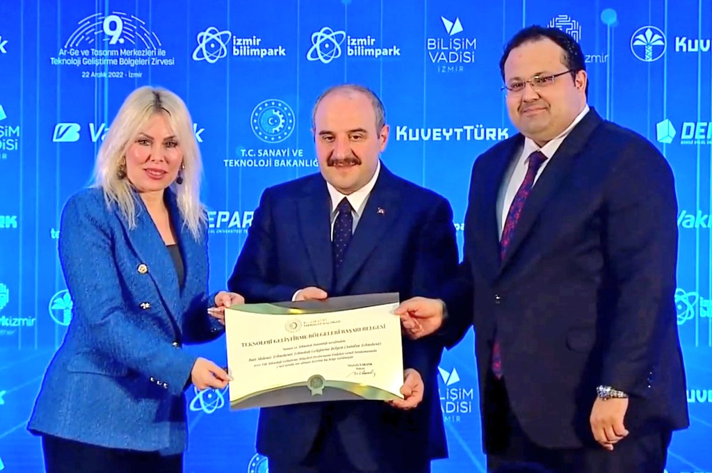 Şükürler olsun yine zirvedeyiz🙂 🧿
07 Antalyamıza 7.lik çok yakıştı.
Türkiye'nin en iyi 7. Teknokenti olmanın gururunu mutluğunu yaşıyoruz. <a href="/ozlenenozkn/">Prof.Dr. Özlenen Özkan</a> <a href="/akdenizun/">Akdeniz Üniversitesi</a> <a href="/Ateknokent/">Antalya Teknokent</a>