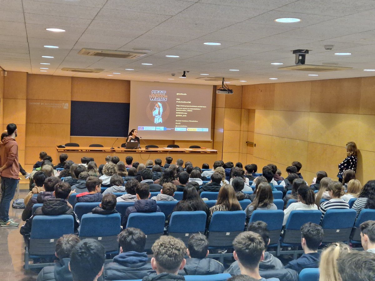 StatsNuria's tweet photo. Fa 2 dies vam compartir i gaudir un @StatWarsEs a la @FME_UPC amb alumnat de 4rt d'ESO d'@epterrassa. Disseny d'experiments, descoberta d'usos de l'estadística, jocs, #atzar i càlcul de probabilitats en un sorteig!🔝Gràcies! @TolobaAndrea @saratousbel @socestadistica @GRBIO_BCN https://t.co/YcYR9Z71at