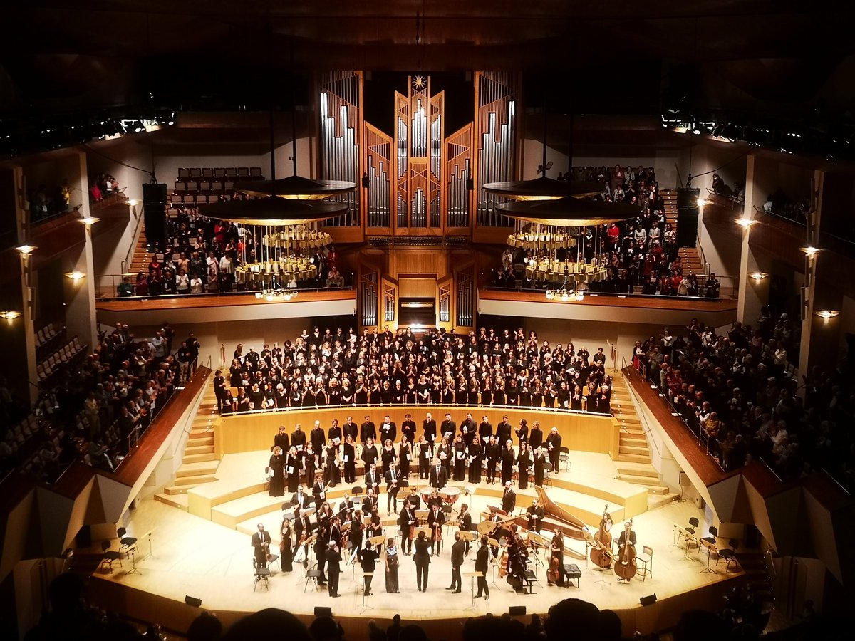 viajerosalblog's tweet photo. 🤓👏🏻🎼🎻Nuevo #ViajeMusical #AuditorioNacional @cndm_inaem
#Madrid, con un #ConciertoParticipativo @fundlaCaixa, ofreciéndonos la obra maestra #ElMesíasDeHandel #Hallelujah #Oratorio
#MúsicaBarroca, con @orquestagranada @aaronzapico
 #MúsicaClásica #Música #Cultura #Navidad2022. https://t.co/bsaOQ75HOg