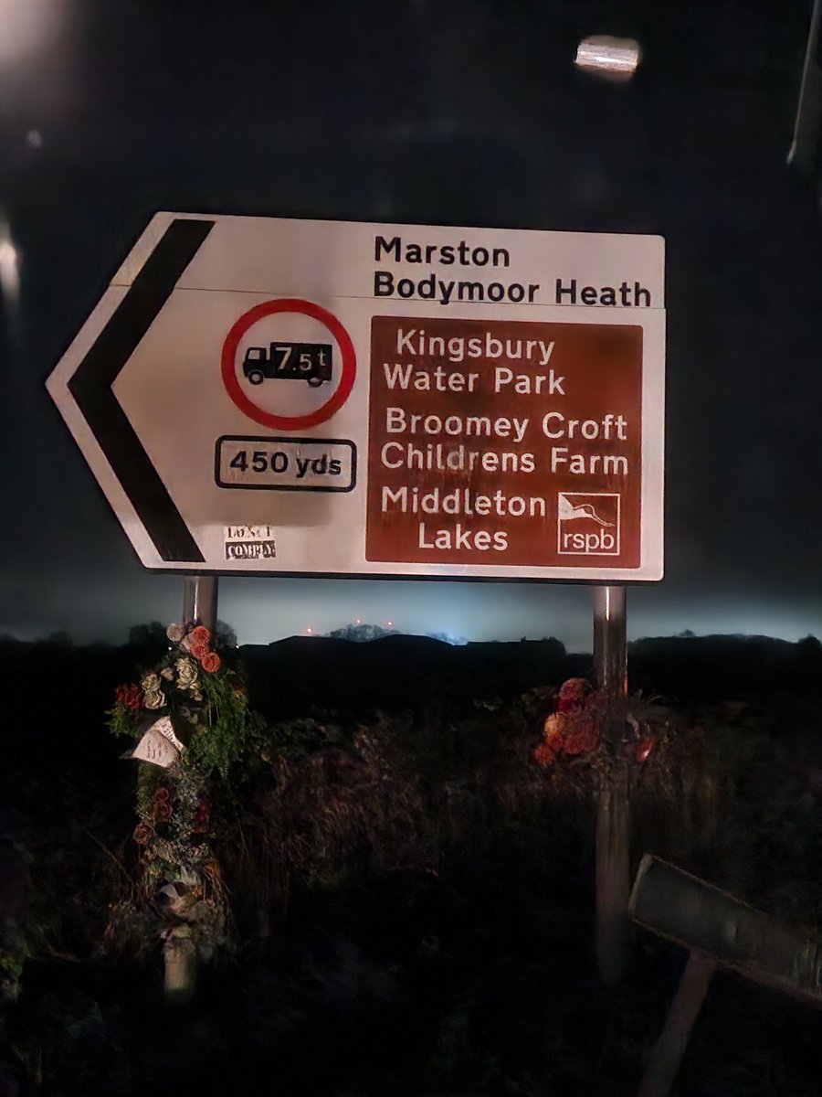 jimjamsthomas's tweet photo. My Christmas present from my little brother...early morning drive by xxx #Happybigsister https://t.co/vH2f8PXb2f