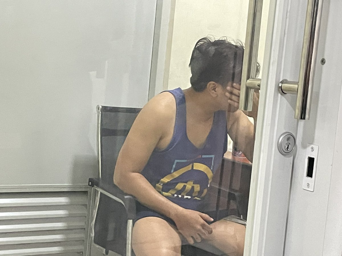 ABSCBNNews's tweet photo. Computer programmer na nangha-hack ng bank accounts sa pamamagitan ng pagpapadala ng phishing links, arestado sa BGC, Taguig. | via @michael_delizo https://t.co/VQo4rFCmr6