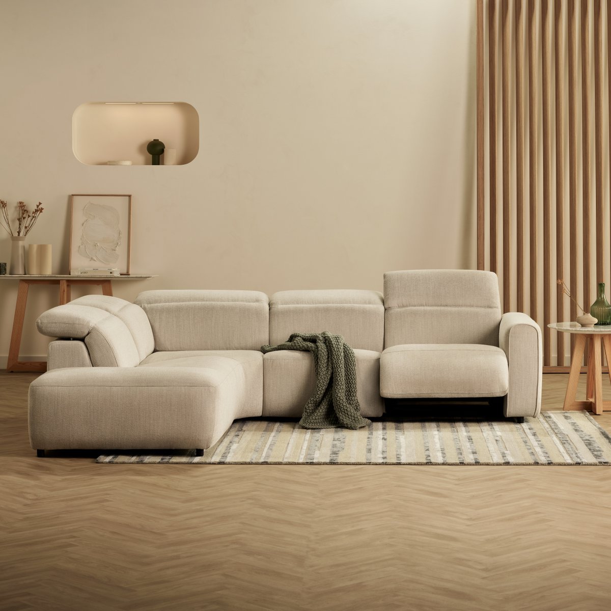 plush_sofas's tweet photo. Our Plush Summer Sale starts today with up to 50% off a large range of sofas and recliners!

Save on our Olsen Sofa that boasts all the little extras that will help you to relax this Summer. 
#plushsofas #loveatfirstsit #myplushstyle #interiordesign https://t.co/aHdsQ2uImj https://t.co/XRdyr3AZjQ