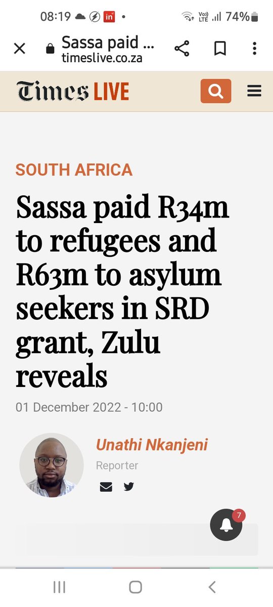 Mphothegreatest's tweet photo. Somebody tell me why do foreigners  come to stay &amp; fight to remain in a horrible "xenophobic" country?🤔 Why do they want to live amongst xenophobic people so bad? We have allowed foreigners to lie about South Africans &amp; their good nature #PutSouthAficansFirst https://t.co/sZdGwHZcaz