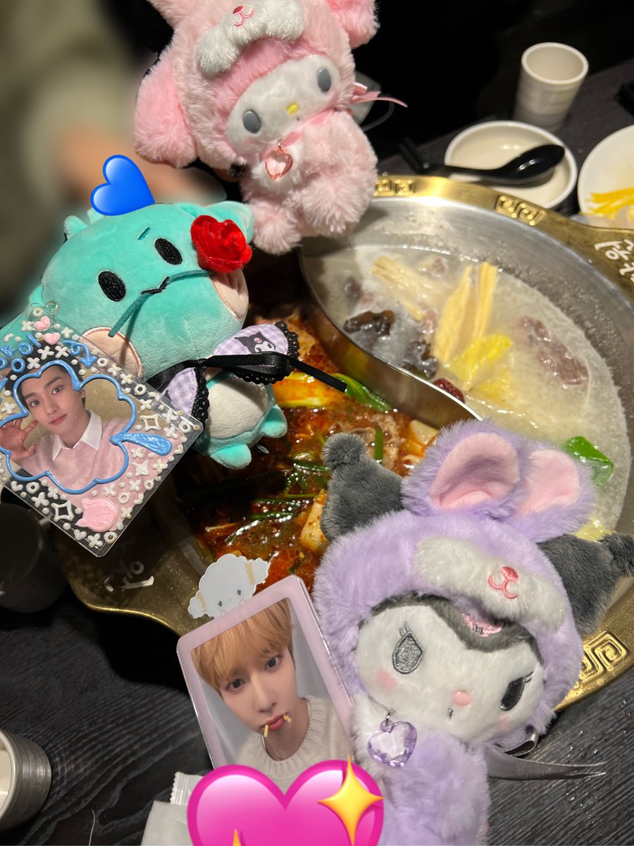 parallelforlove's tweet image. 여긴 시청역 천향원 ❤️‍🔥
다른 곳보다 국물맛이 진짜 끝내줌 .. ദ്ദി ˉ͈̀꒳ˉ͈́ )✧
무한리필 훠궈 집이라서 다 털 준비하고 가야댐 .. ㄷㄷ 글구 좌석 사이가 좀 멀고 룸으로도 이용 가능해서 넘넘 좋습니당 .. 🫶🏻
#제원이의_먹킷리스트