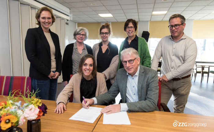 Samenwerking als antwoord op de stijgende zorgvraag en krapte op de arbeidsmarkt. <a href="/buurtzorg/">Buurtzorg</a>, <a href="/InterzorgNrdNed/">Interzorg Nrd-Ned</a> St. Barbara <a href="/TVNZorgt/">TVN Zorgt</a> @BijVerianWerken Zorggroep Maas en Waal en ZZG starten een centraal punt voor het aanvragen van wijkzorg. Lees hier meer: bit.ly/3WGeKoB