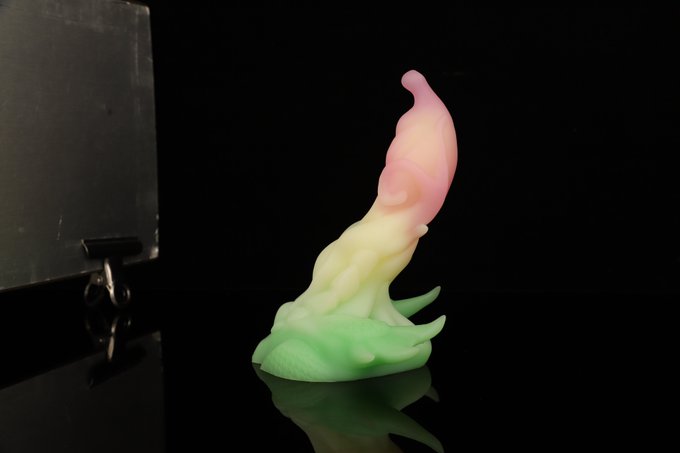 Watch NOTHOSAUR Aliexpress Official Store's leaked NSFW photo on TwXstars