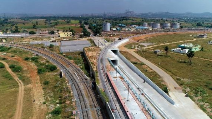 RailAnalysis's tweet photo. South Central Railway commissions bypass line near Gooty railway station
Read more...https://t.co/RlMiAcVYuw
#southcentralrailway #indianrailways #railway #electrical #SCR #infrastructure #bypassline #stations #construction #gootyrailwaystation #electronic #project https://t.co/vuaw4mqV9X