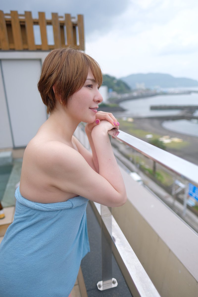 ogc_momo's tweet photo. 他では滅多に味わえない特別な洞窟温泉♨
巨大な天然洞窟で白濁した源泉掛け流しの硫黄泉を楽しんじゃお～！
波の音のBGMが最高🤤

《南紀勝浦温泉 ホテル浦島》
https://t.co/JMCXEip3BF

★シオリちゃんの写真は別場���の撮影した時のだよ～！

#温泉
#onsen
#和歌山
#東牟婁 https://t.co/RckvkTMlJ8