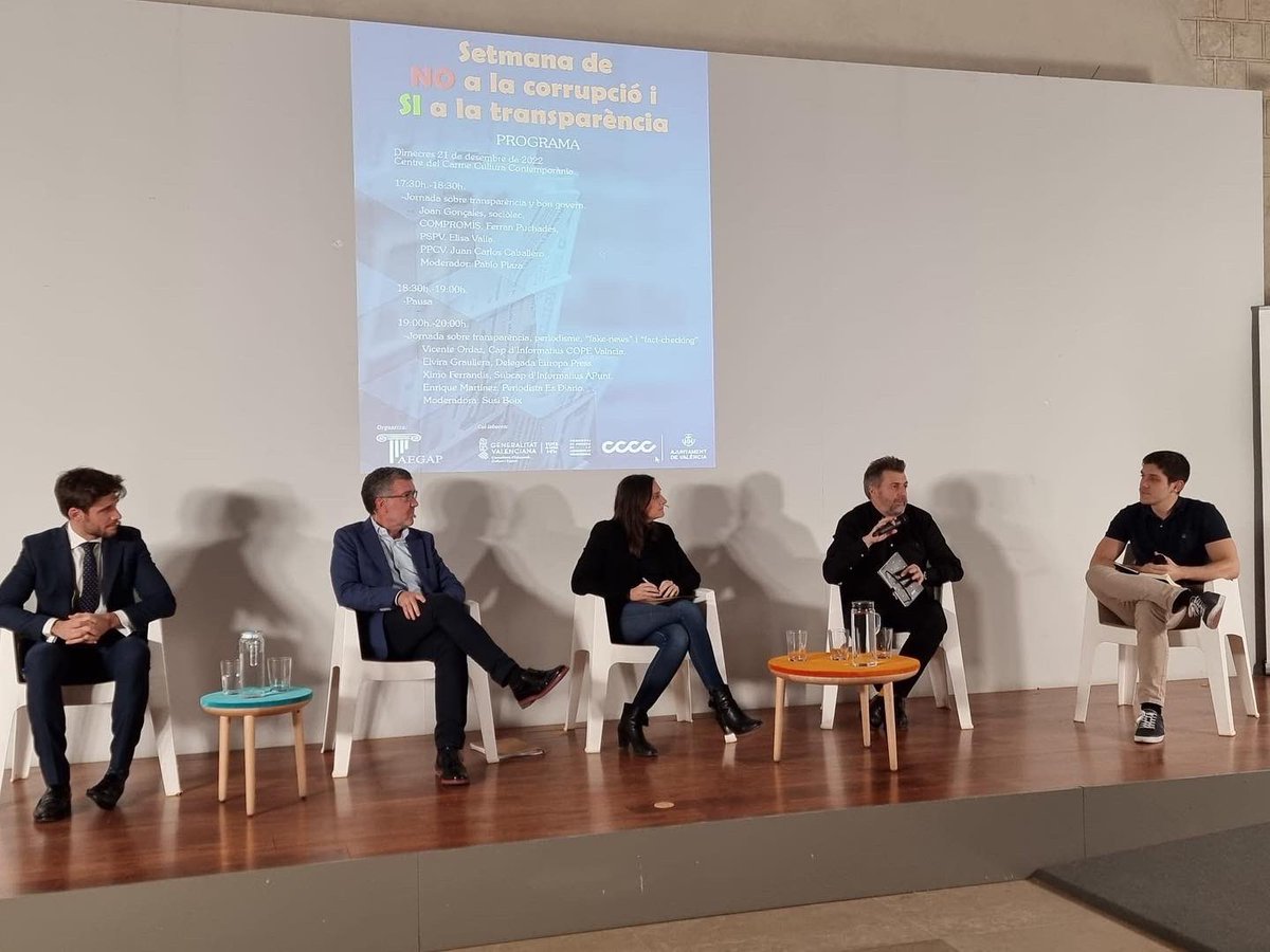 🎤🗣 <a href="/JCcaballeroM/">Juan Carlos Caballero</a> participaba ayer en la mesa redonda de <a href="/AEGAP_Valencia/">AEGAP</a> sobre Transparencia y Buen Gobierno.