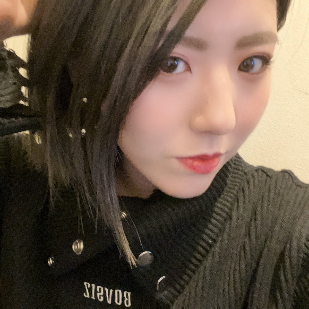 tama_0724n's tweet photo. 【年内ラストライブ🤞🏻】

2022.12.27.Tue🔥2022 BOWNENKAI

チケット料金は間違えてません！
本当に2drink付きです！！笑

12:30〜から夜までばっちり楽しめる1日😋🔥

出演時間は18:10〜ごろです！
皆さまよろしくお願いしますー！ https://t.co/9DEq7rttbf