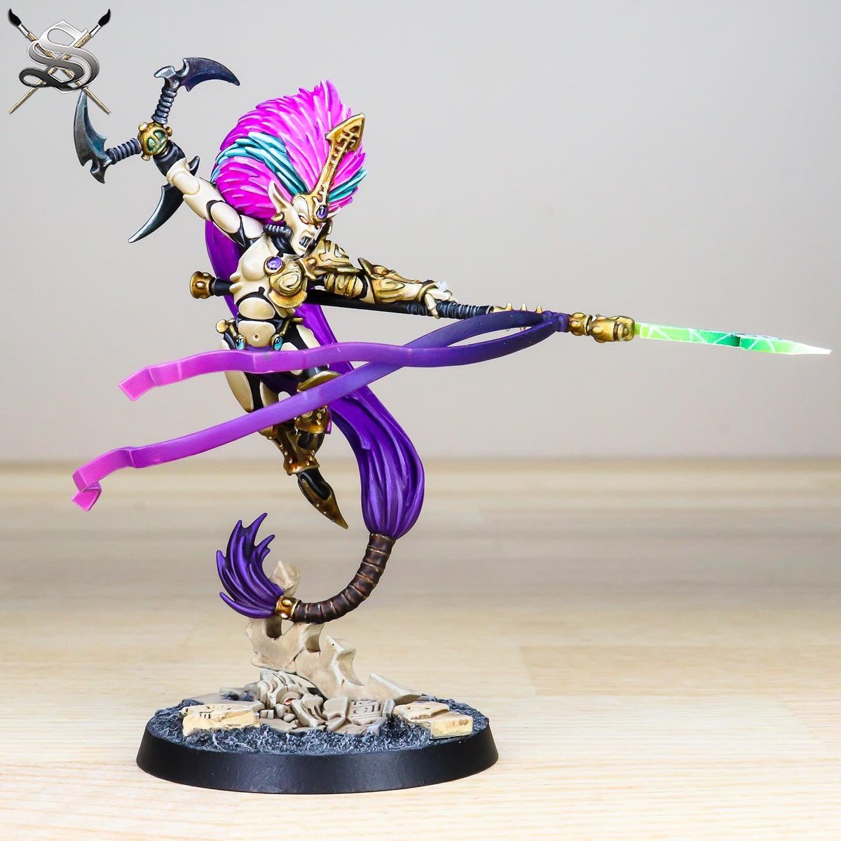 SiegeStudios's tweet photo. “MY DANCE IS YOUR DOOM, MY DANCE IS YOUR END!” Jain Zar we recently completed as part of an Aeldari Banshee addition phase to our clients collection!
Get a quote:
https://t.co/jwbtgJD1ev
#eldar #aeldari #eldars #eldar40k #waveserpent #aeldaricraftworlds #jainzar #phoenixlord https://t.co/jwjRK0YDrm