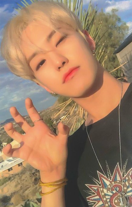 ryujjinie's tweet photo. ic / interest check ph

decided to sell my hoshi henggarae appmus pob pc ^^ please lmk ur budget in the replies or dm!

🏷️ seventeen svt wts lfb soonyoung hg applus music horanghae photocard https://t.co/yvkbVrzkWu
