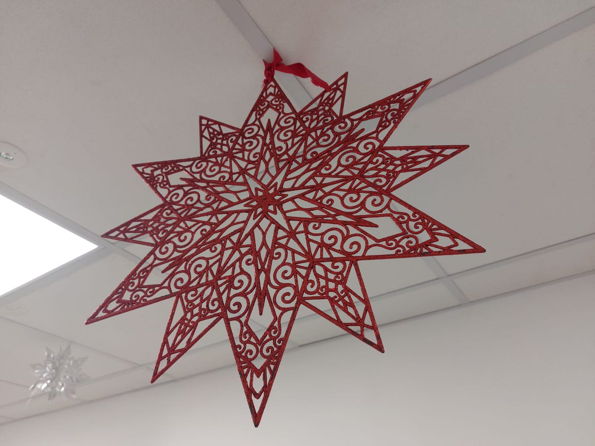 To the wonderful community in Bishops Cleeve and Cheltenham who donated these beautiful Christmas decorations to the Radiotherapy Department this year. A HUGE thank you from our staff and patients 🙏 <a href="/gloshospitals/">Gloucestershire Hospitals NHS Foundation Trust</a> <a href="/DSDivisionGHT/">D&S Division Gloucestershire Hospitals</a> <a href="/GlosCancerServ1/">@GlosCancerServices 💙</a>