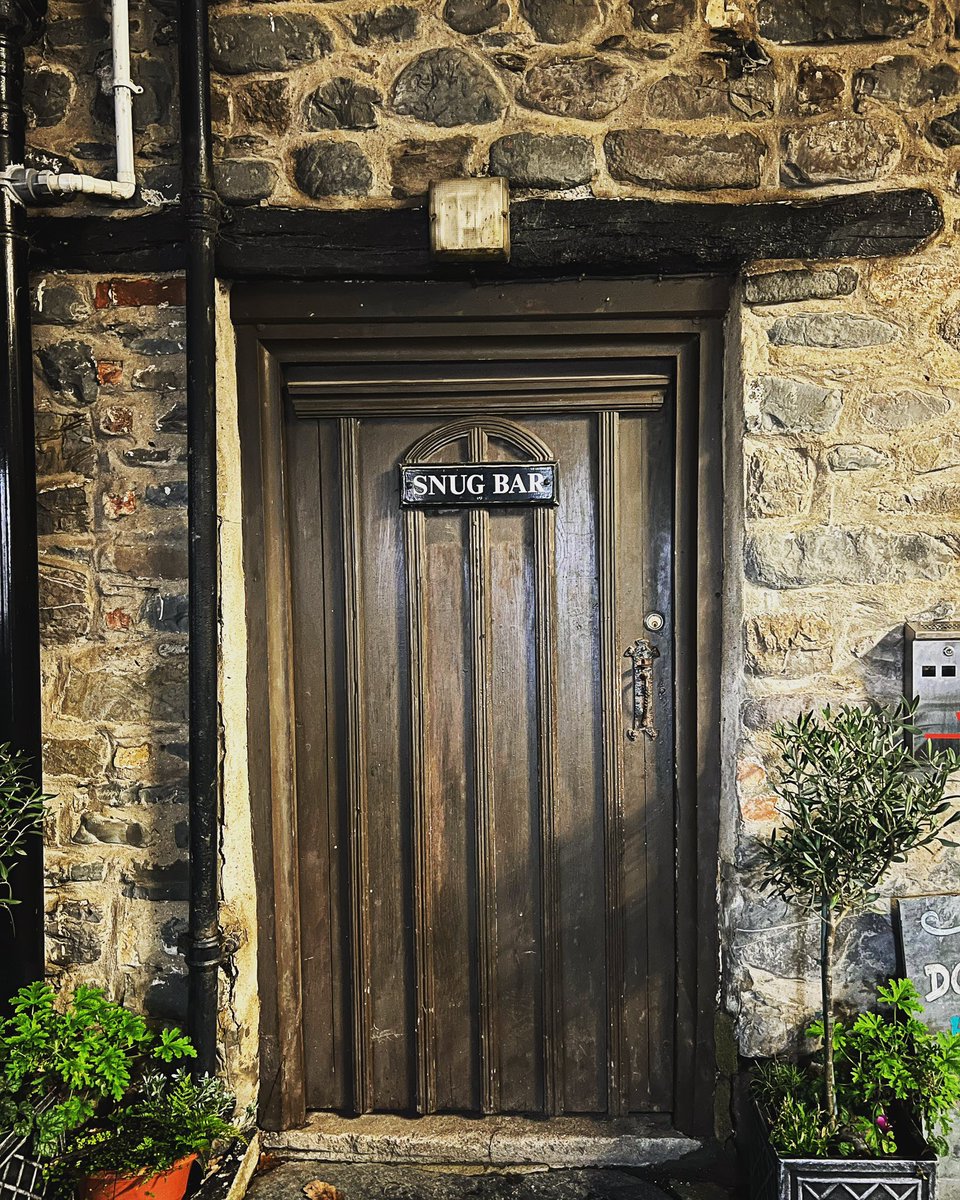 Alex Reilley tweet media