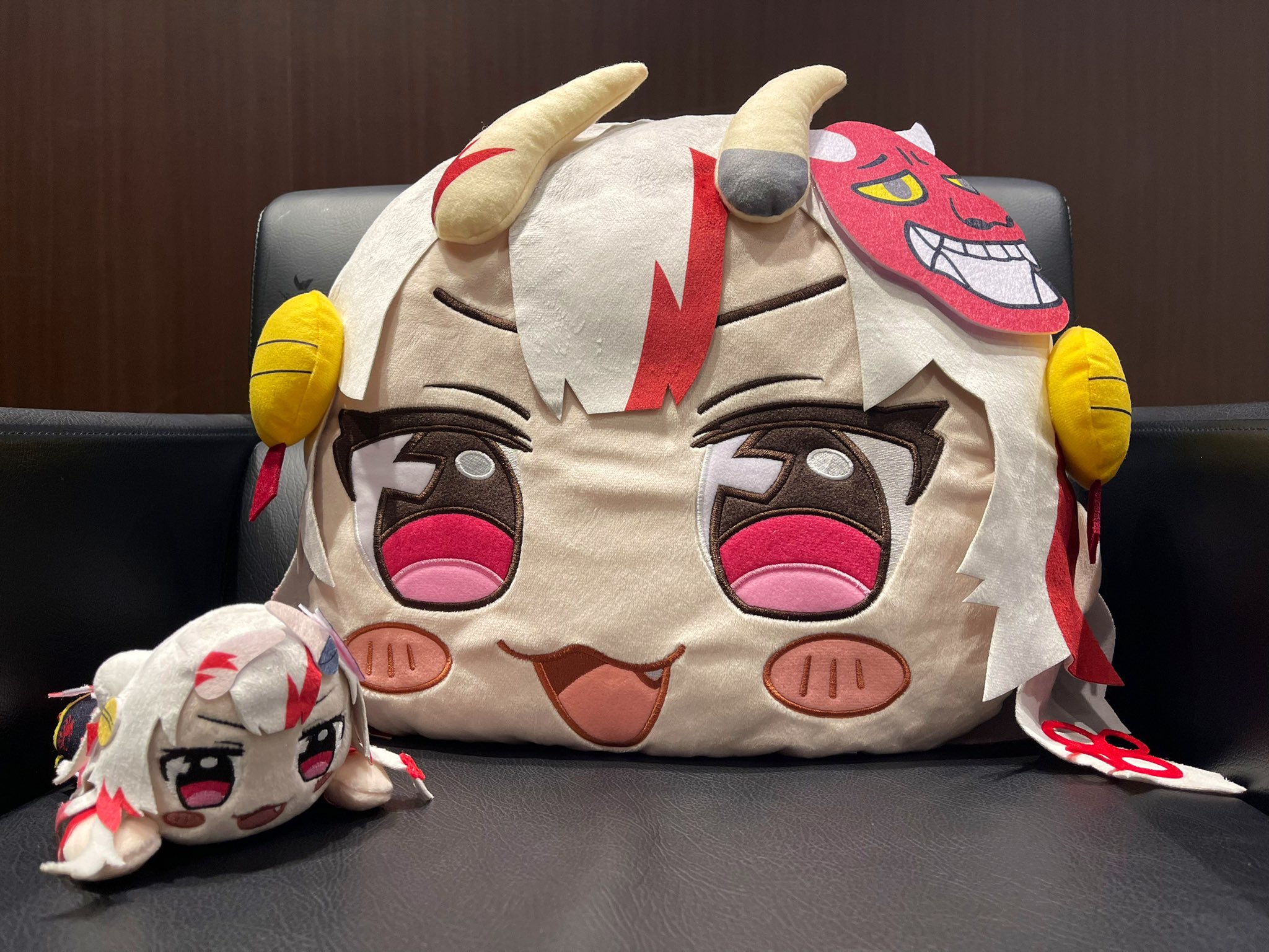新品 【モーリーオンライン限定】ホロライブ クッション 百鬼あやめ X-এ モーリーファンタジー【公式】:
