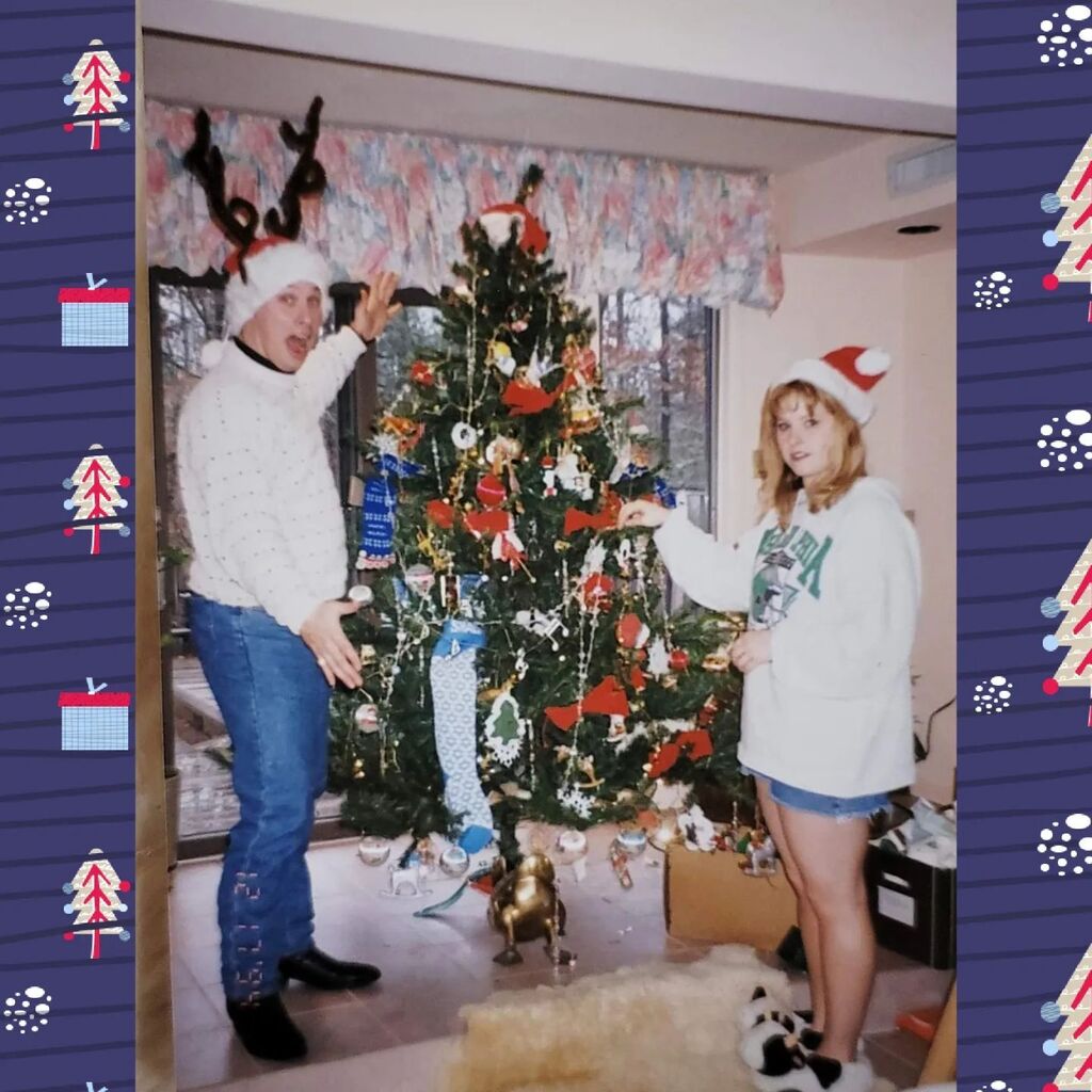 drelowes's tweet photo. Ange and I are available for your last minute tree decorating needs.

#christmas #decoratingthetree #the90s https://t.co/FKOkXk0jG2 https://t.co/N5YVe9qFoz