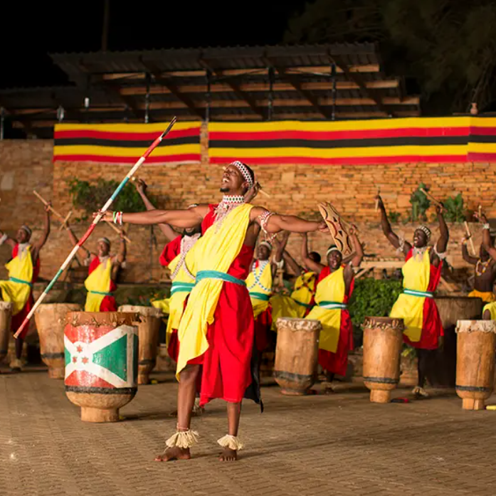 dustabsolut's tweet photo. Uganda as a country is a cultural hub that expands in all directions. One place in Kampala is particularly a residence of national re-engagement through the soft power of dance and song - Ndere 
#ndere #diversecultures #africandance #dance https://t.co/5LOHBokXGm
