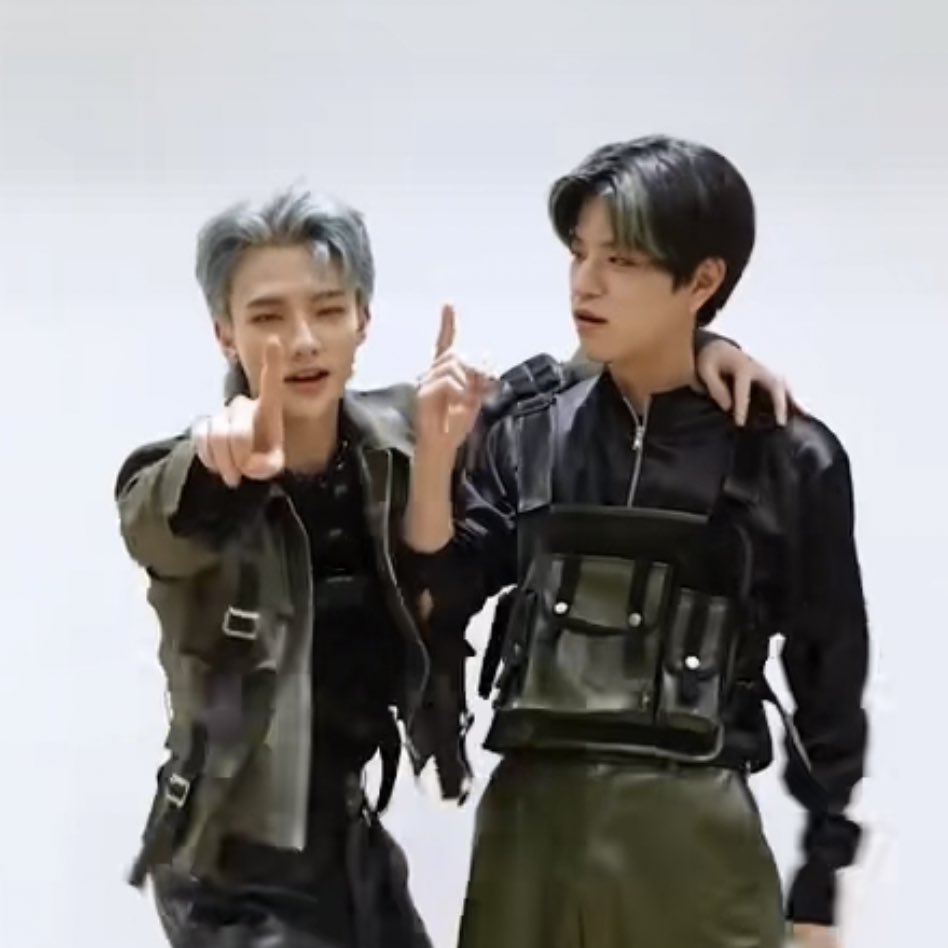 승프황프 𖤐 tweet media
