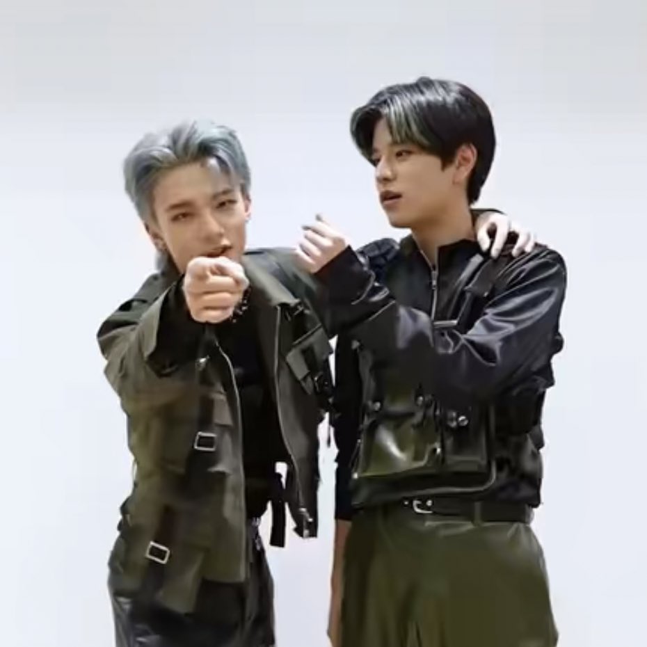 승프황프 𖤐 tweet media