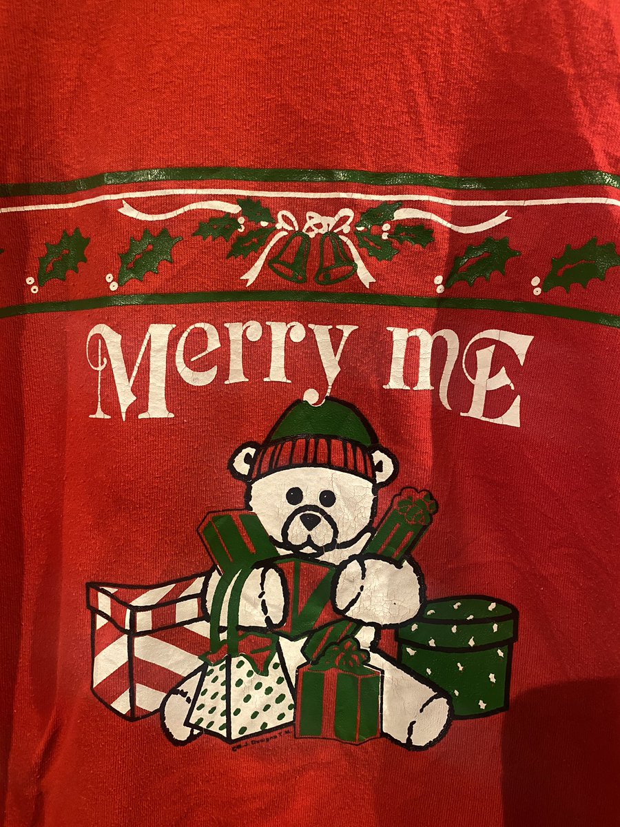 zombieused's tweet photo. フォロワーさま限定
zombie サンタフェア
🎅
こちらの1980年代アメリカ国
製造の
クリスマス　スウェットを1名にプレゼントさせていただきます。
ご参加はフォローとRTでお願い致します🤲
サンタおまけ賞もありますのでたくさんご参加ください。 https://t.co/kPdqej8xvV