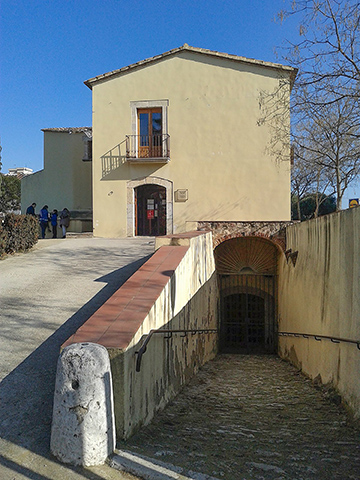 La proposta d'aquest mes per conèixer punts d'interès de l'entorn és el Molí de les 3 eres de Cambrils. Val molt la pena.
En parlem a la revista d'aquest mes.
bit.ly/3PKDF8a
<a href="/museudecambrils/">Museu d'Història de Cambrils</a>