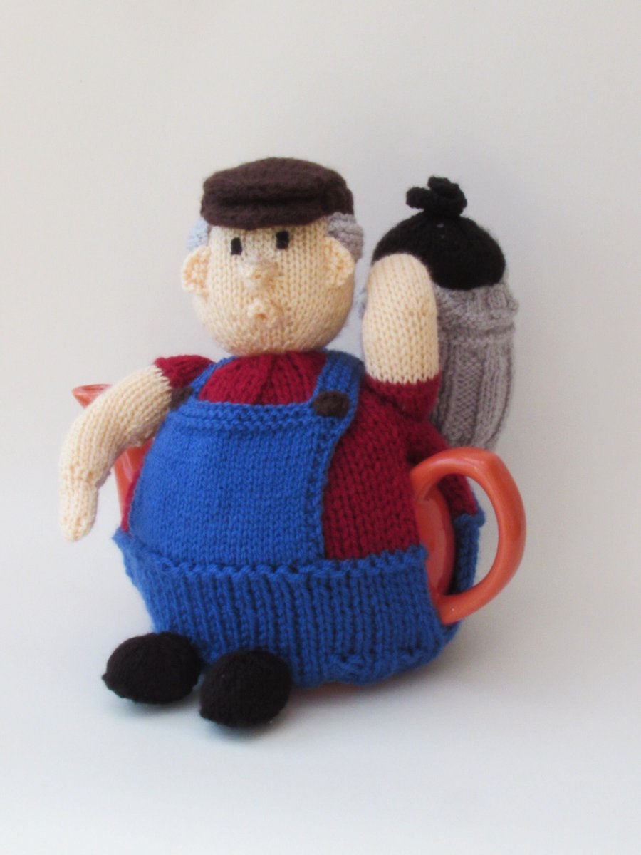 Find to my #etsy shop: Dustman Tea Cosy Knitting Pattern to download and knit your own refuse collector tea cosy cover etsy.me/3PIGIOd #retirement #fathersday #knitting #teacosy #teacosyfolk #teacozy #teapotcover #knittingpattern