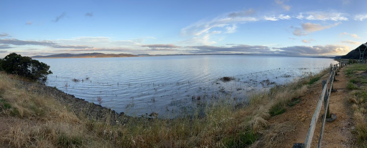 quochuync's tweet photo. Nice to see water in Lake George. #lakegeorge https://t.co/lNHkAdSMLf