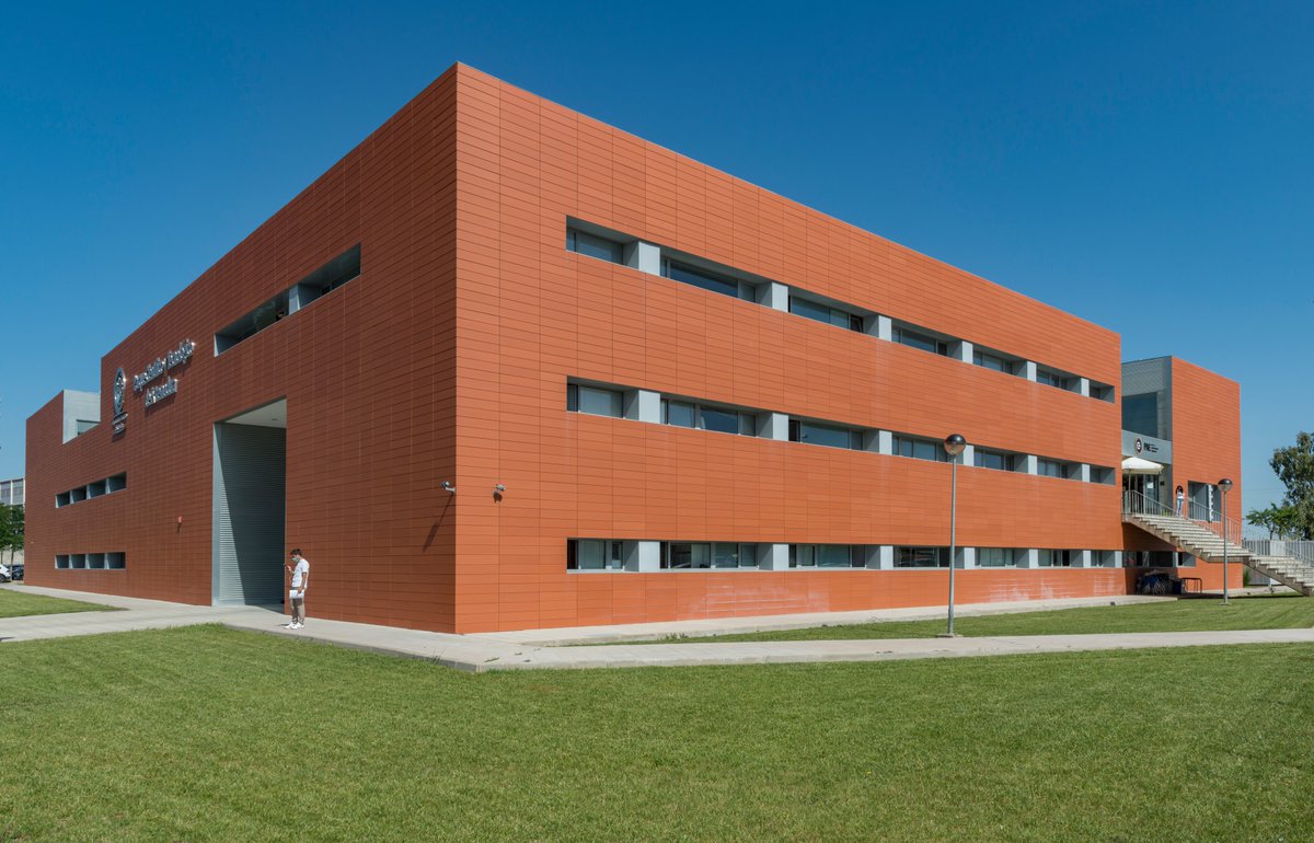 FundecytPCTEX's tweet photo. ¿Quieres trabajar con nosotros? 

Buscamos un técnico de proyectos de I+D en #Badajoz, para trabajar en capacitación digital, formación en innovación y diseño de contenidos en el ámbito de la #RIS3Extremadura y la Agenda Digital de la región.

👉 https://t.co/9v82P601AL https://t.co/UC1XhF9Lz5