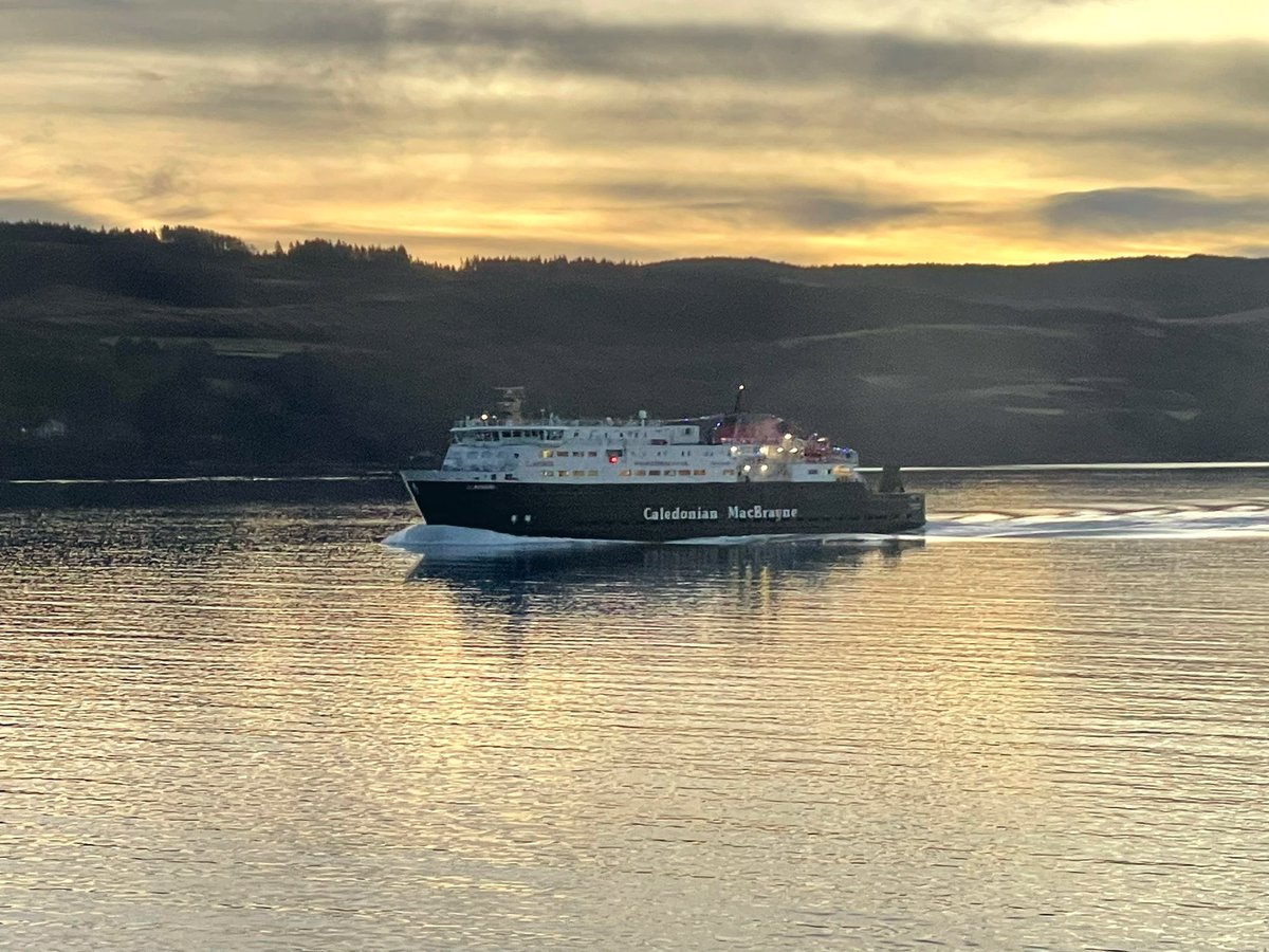 Inbound for Oban ...time to go home 😄 #payoffday #lifeatsea ⛴️🎅
