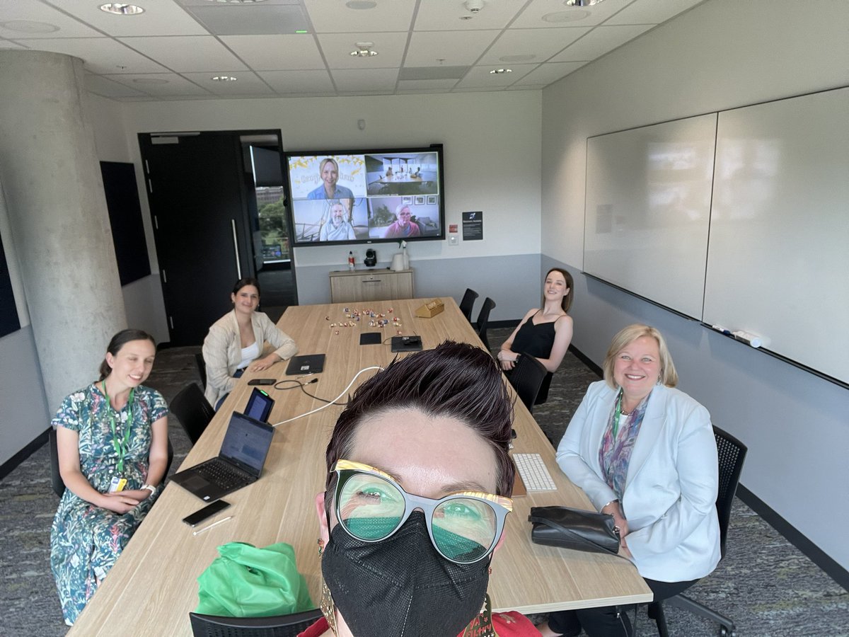 So exciting being able to celebrate <a href="/SophieBrassel/">Sophie Brassel</a> &amp; <a href="/PetraAvramovic/">Dr Petra Avramovic</a> submitting their PhD theses today!!! 🙌🙌 CONGRATULATIONS 🥳 🥳 Very proud supervisors <a href="/LeanneTogher/">Professor Leanne Togher</a> <a href="/dr_epower/">Professor Emma Power</a> <a href="/RachaelReedake/">Rachael Rietdijk</a> @DrAJCampbell myself &amp; head of speech path <a href="/DrKimba/">Kimberley Docking</a> all cheering them on 🥰