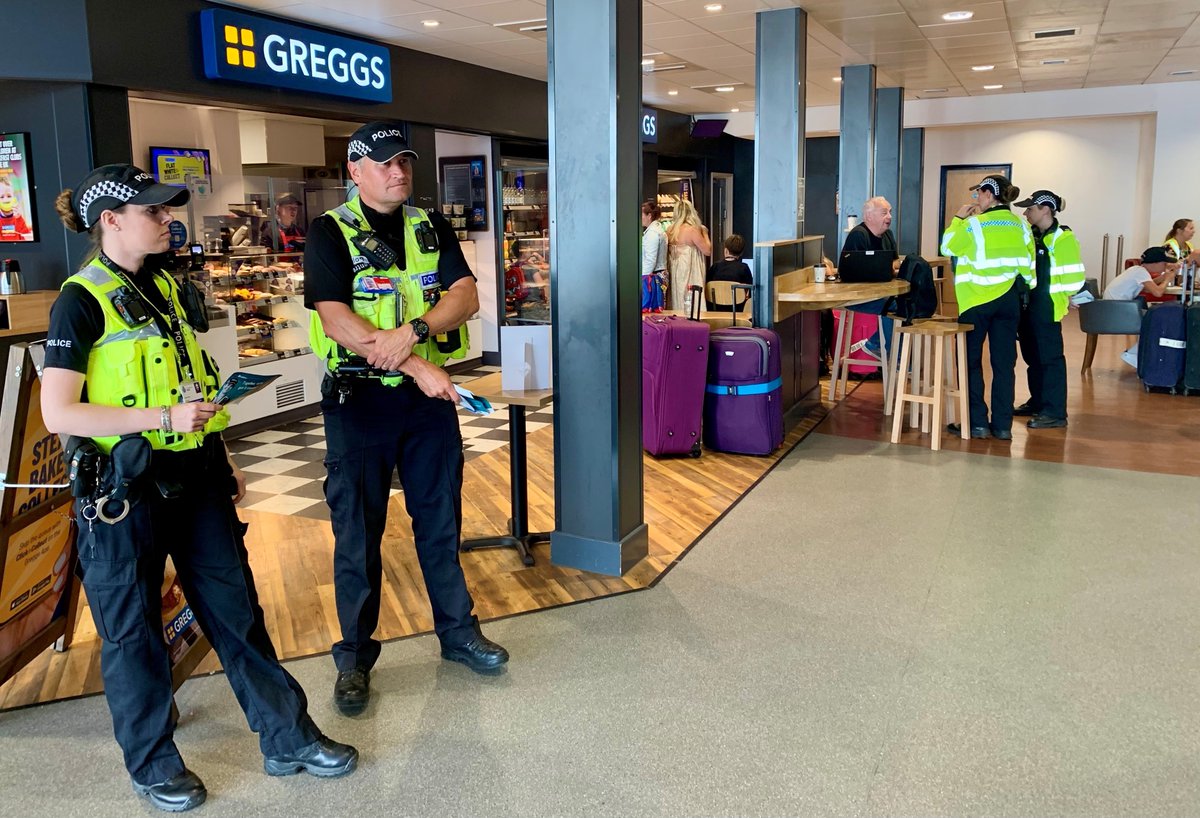 east-midlands-airport-police-on-twitter-projectservator